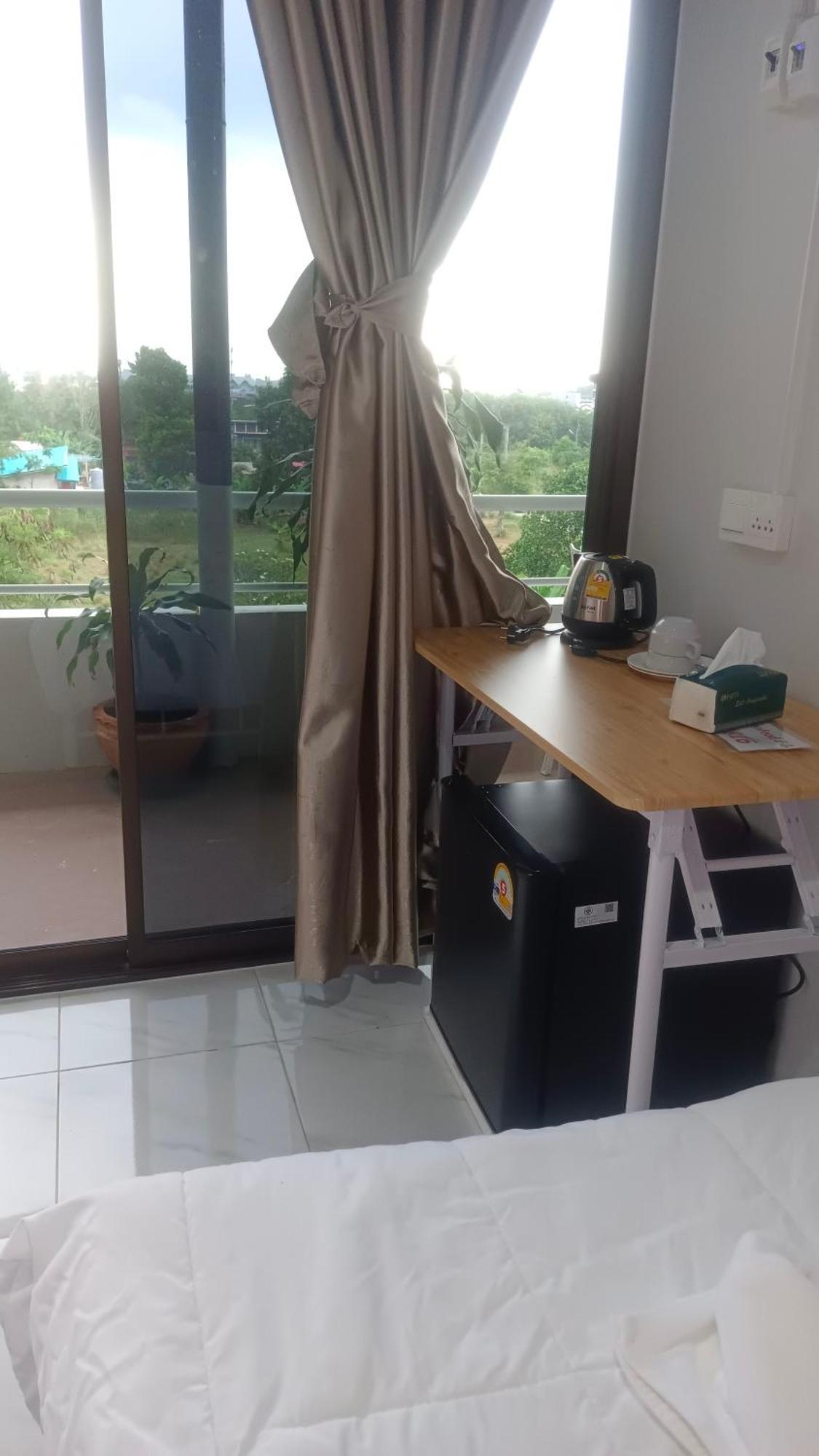 Batikseafood Airport & Room Ban Bo Sai Klang Экстерьер фото